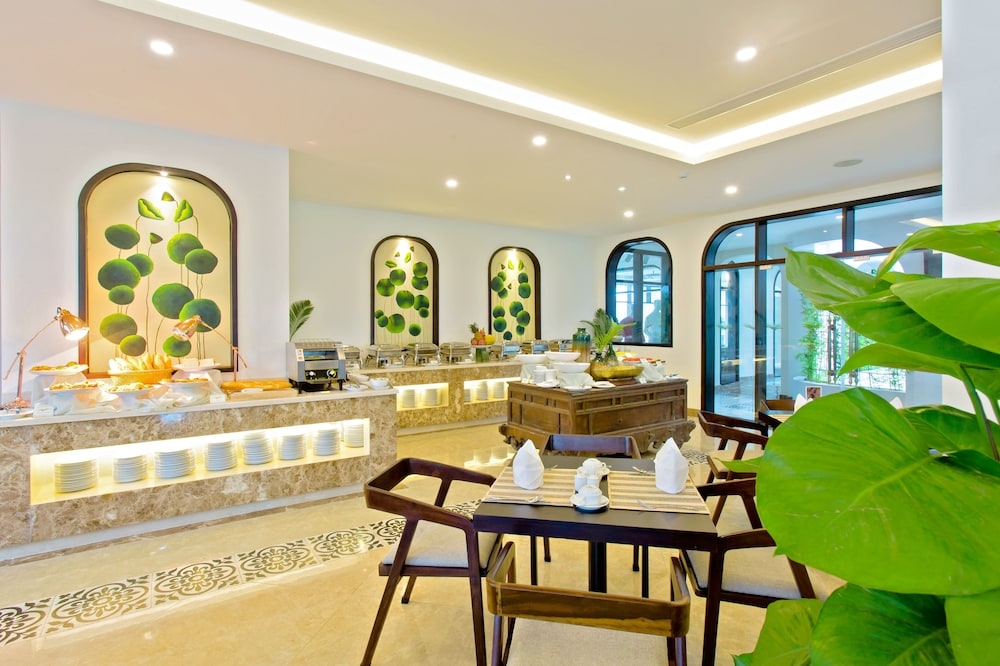 朝食ビュッフェ