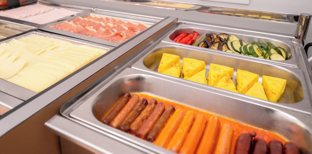 朝食ビュッフェ