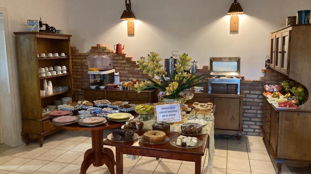 朝食ビュッフェ