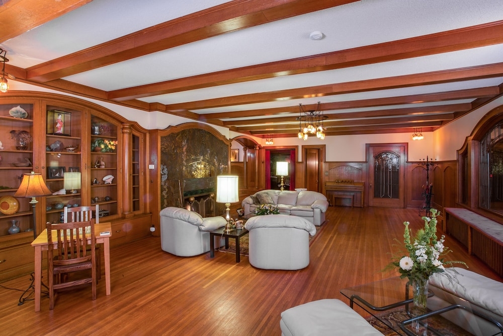 ロビー応接スペース