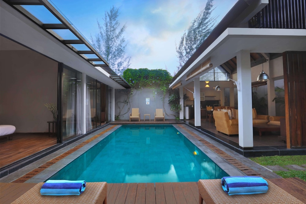 プライベートプール