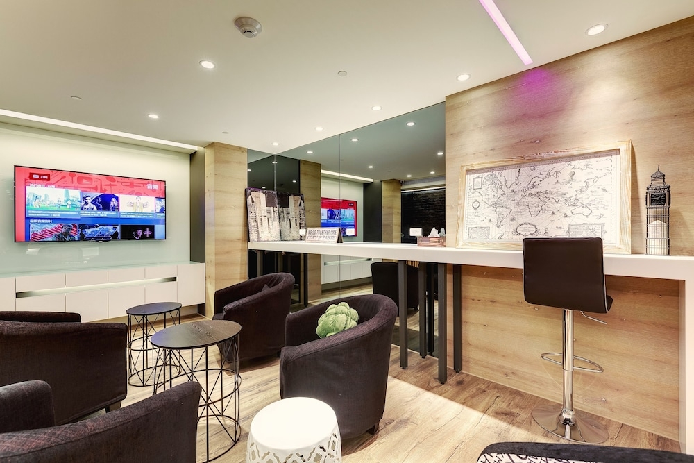 ロビー応接スペース