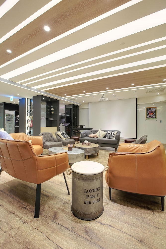 ロビー応接スペース