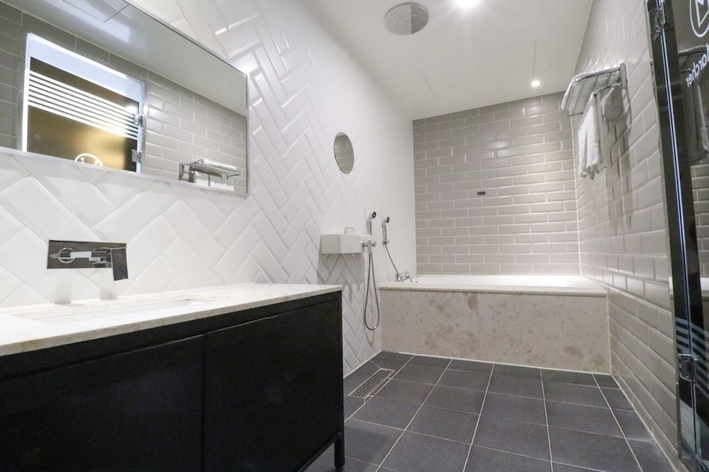 客室内のダイニングエリア