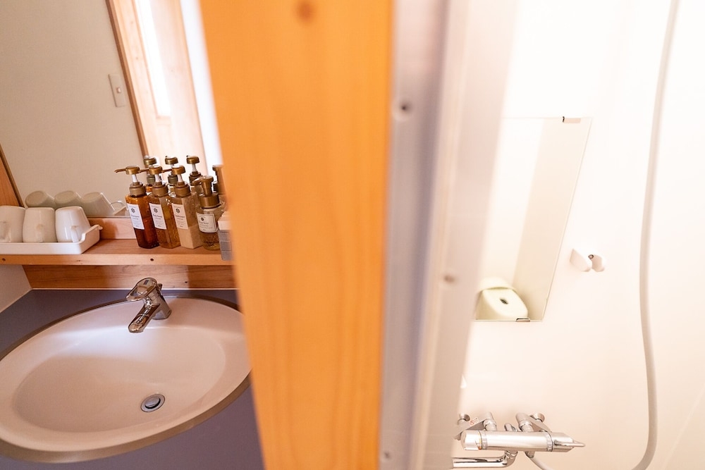 バスルームのシャワー