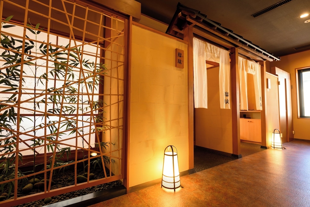 旅館のお食事処