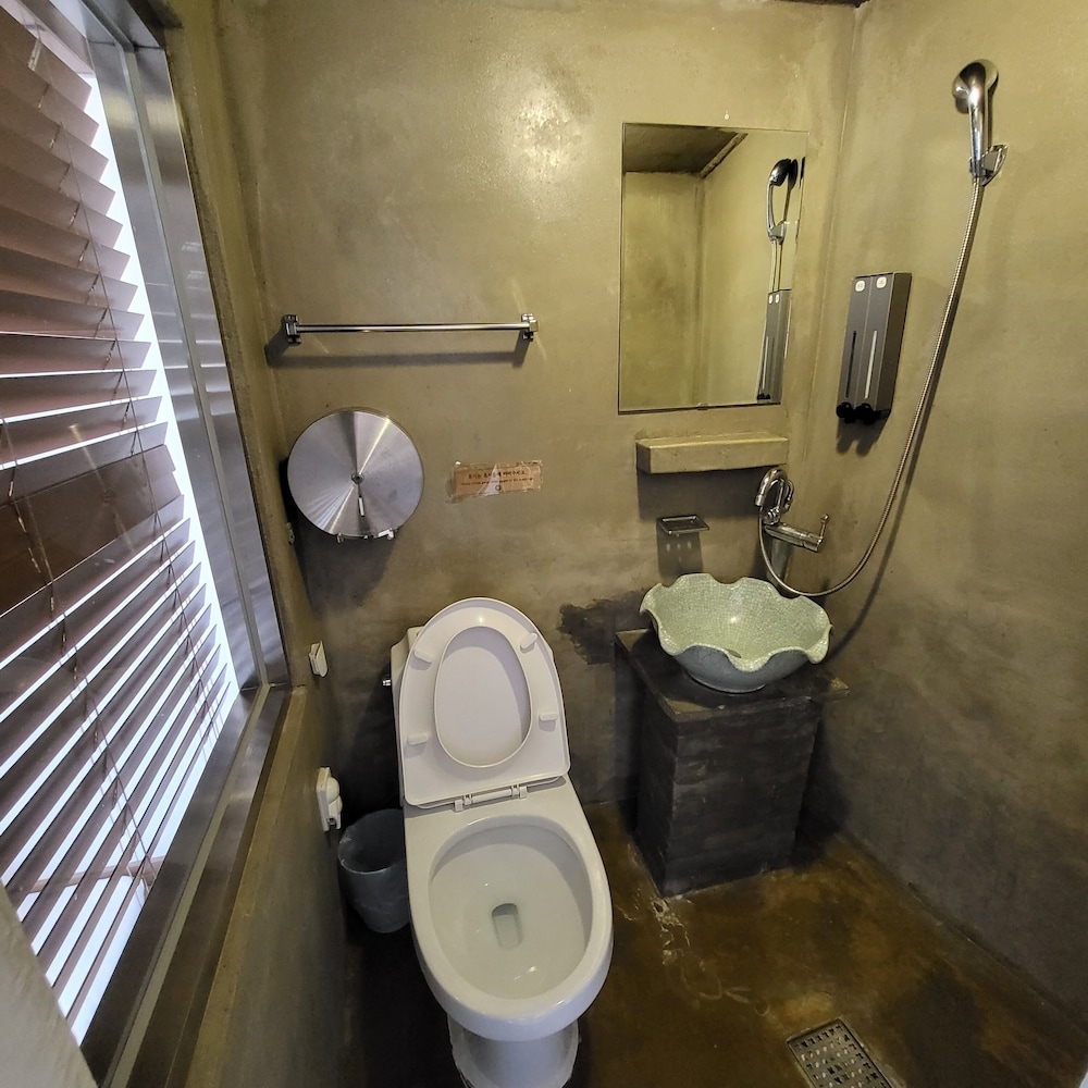 バスルームのシャワー