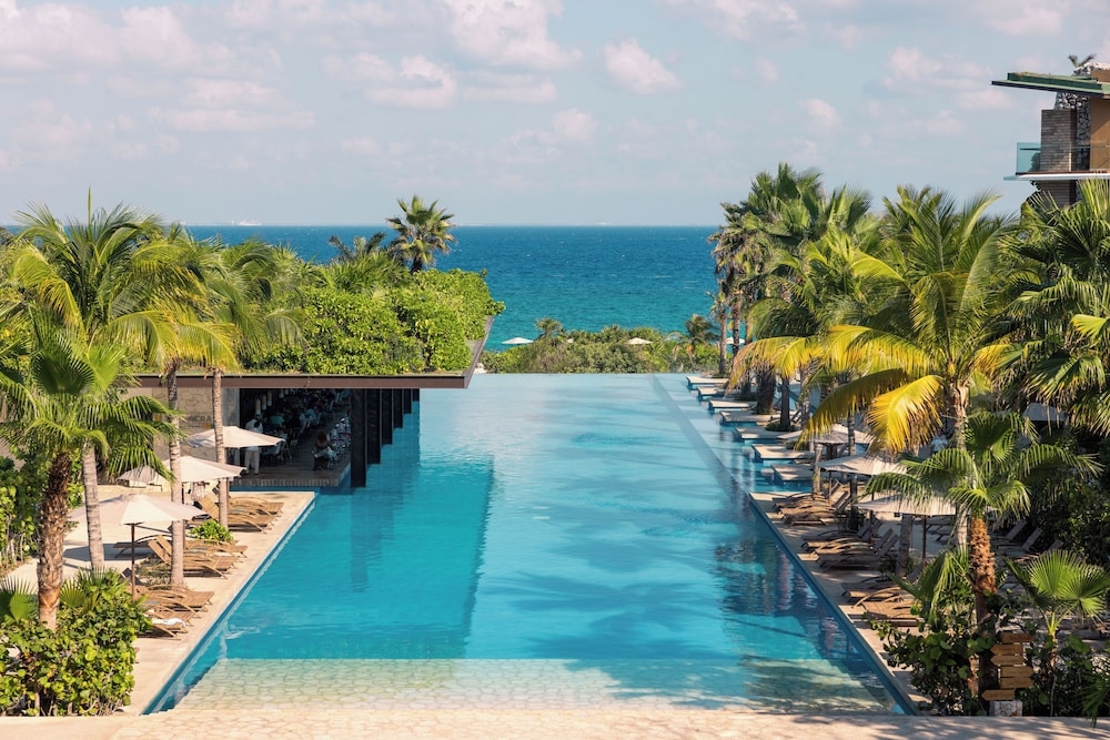 インフィニティ プール