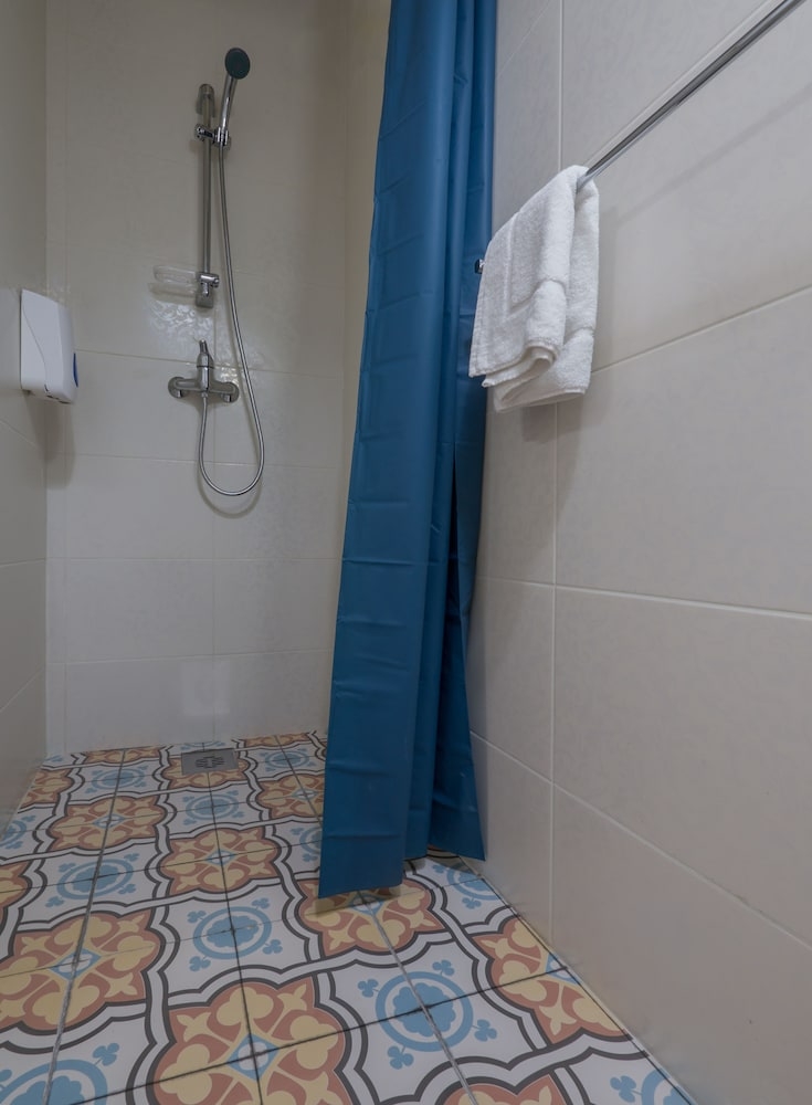 バスルームのシャワー