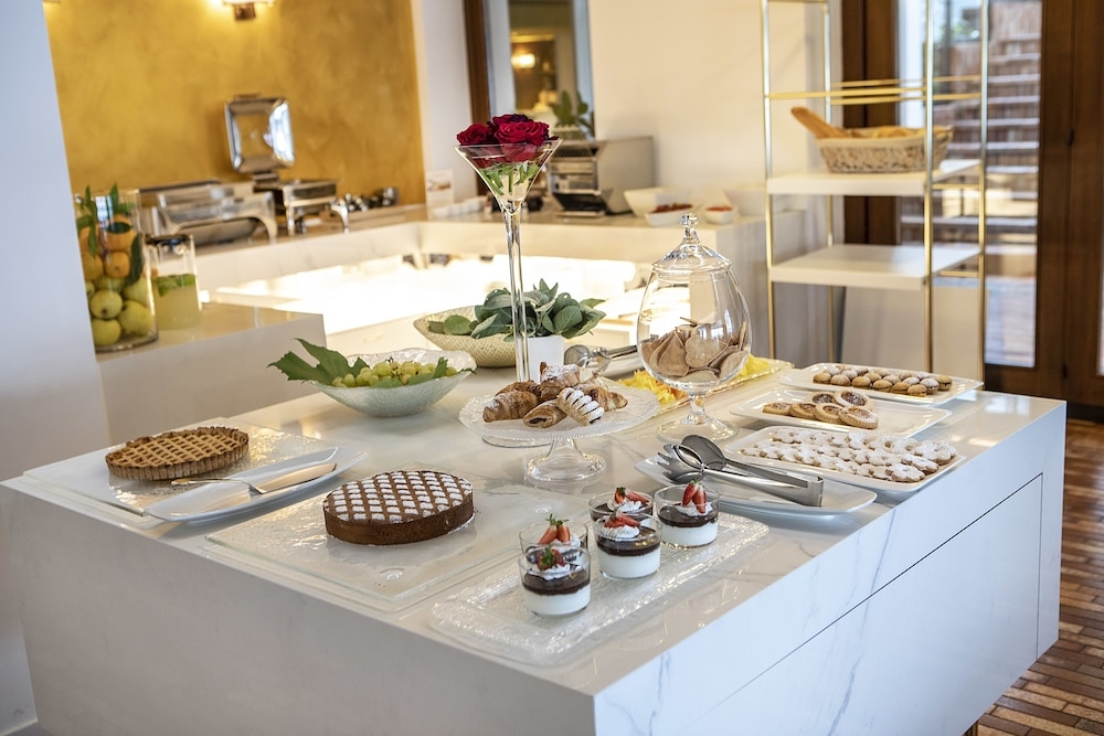 朝食ビュッフェ