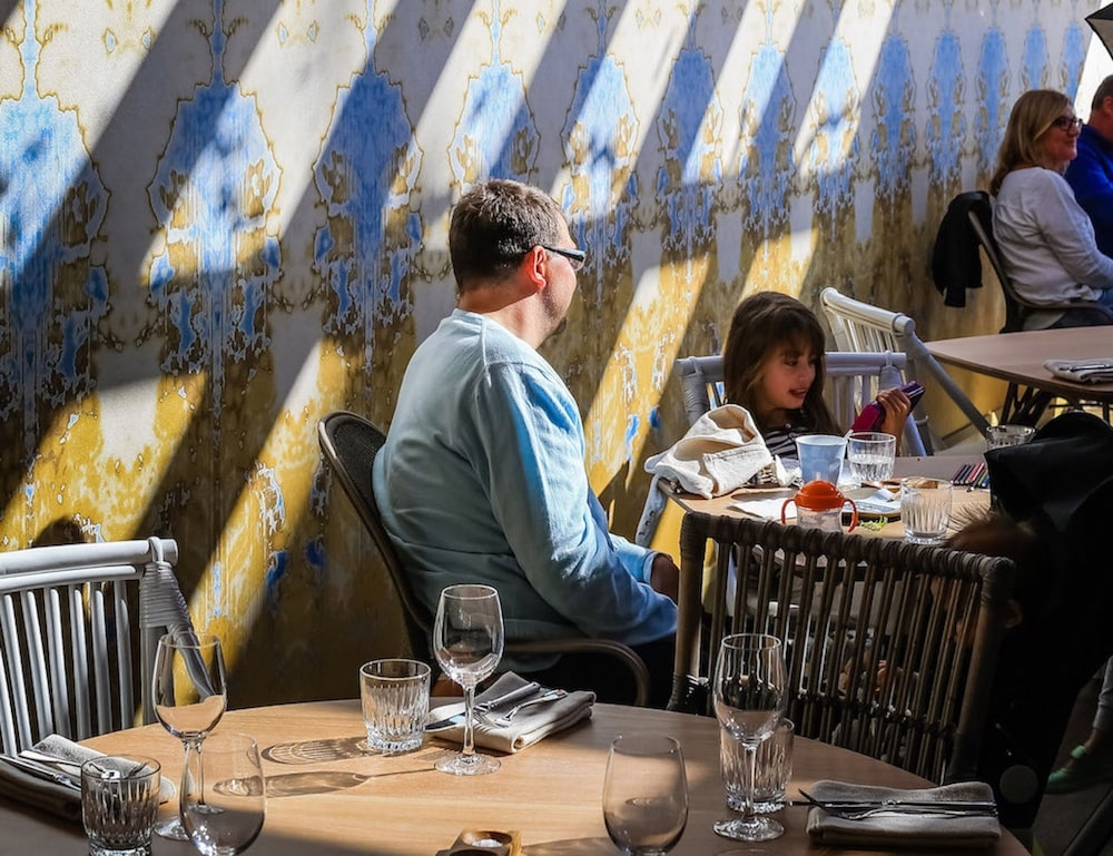 屋外ダイニングエリア