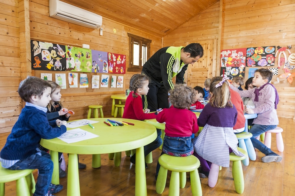 子供用の遊び場 - 屋内