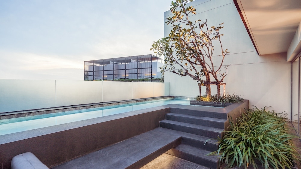 プライベートプール