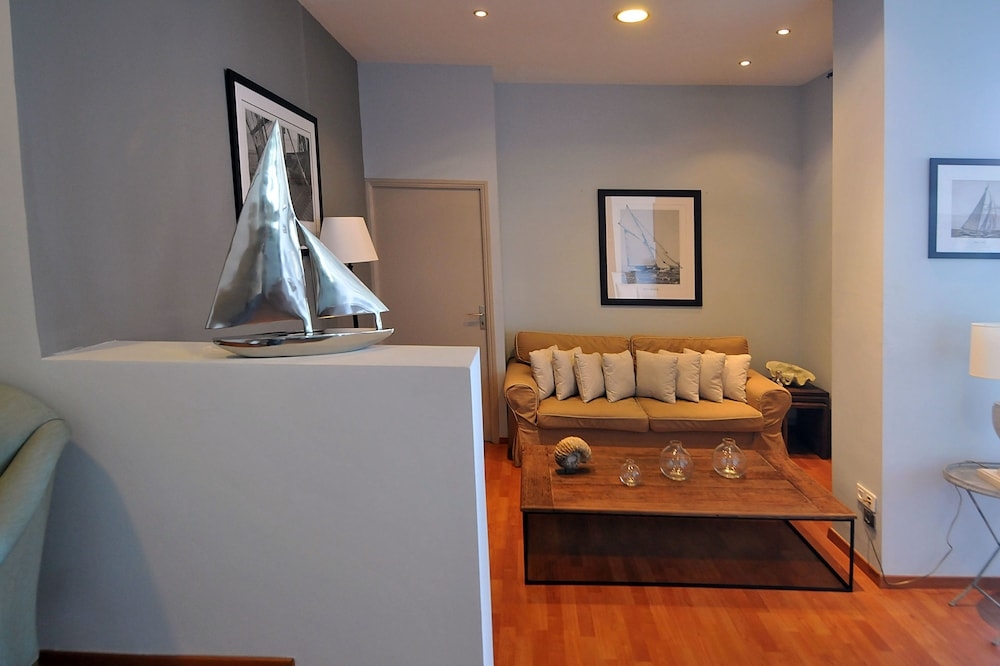 ロビー応接スペース