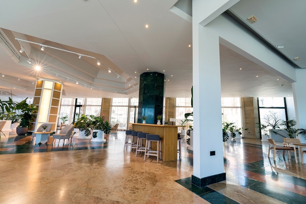 ロビー応接スペース