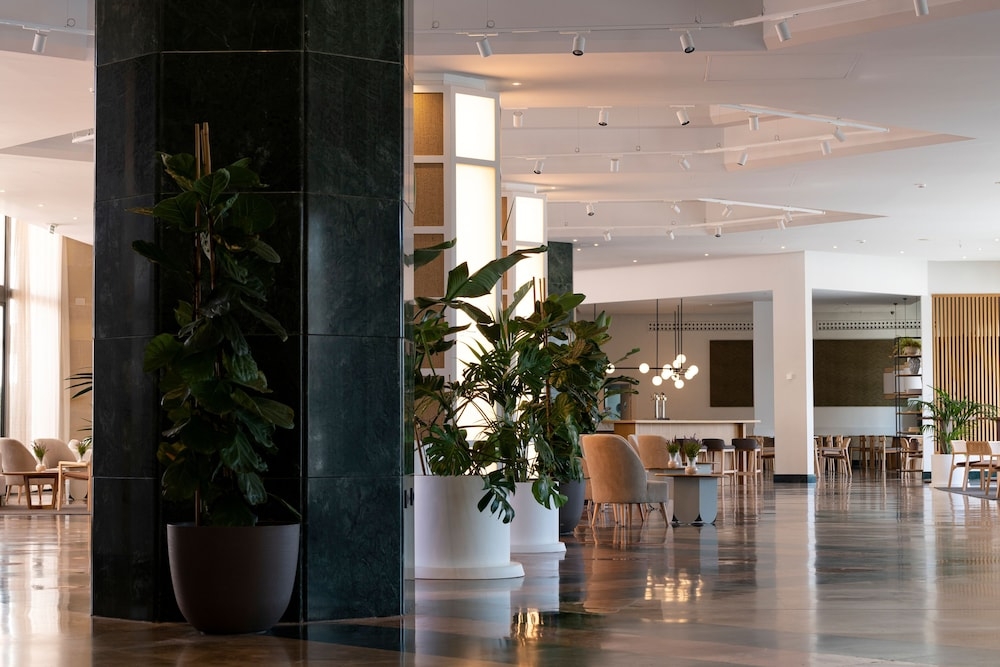 ロビーラウンジ