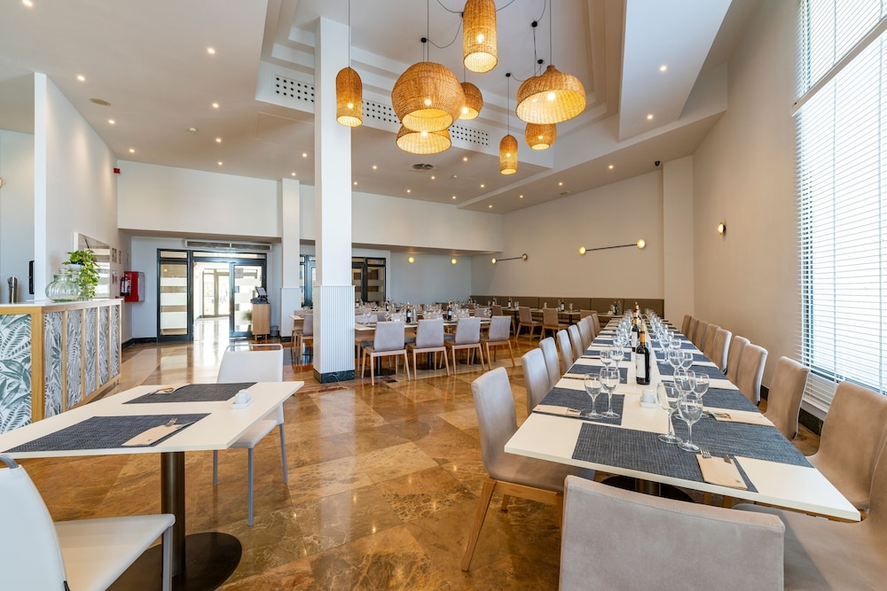 ダイニングルーム