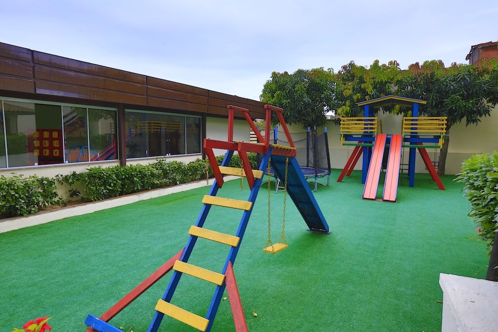 子供用の遊び場 - 屋外