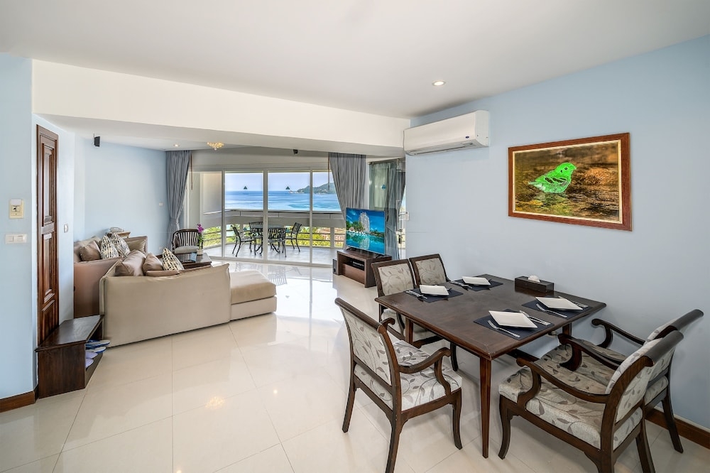 リビング エリア