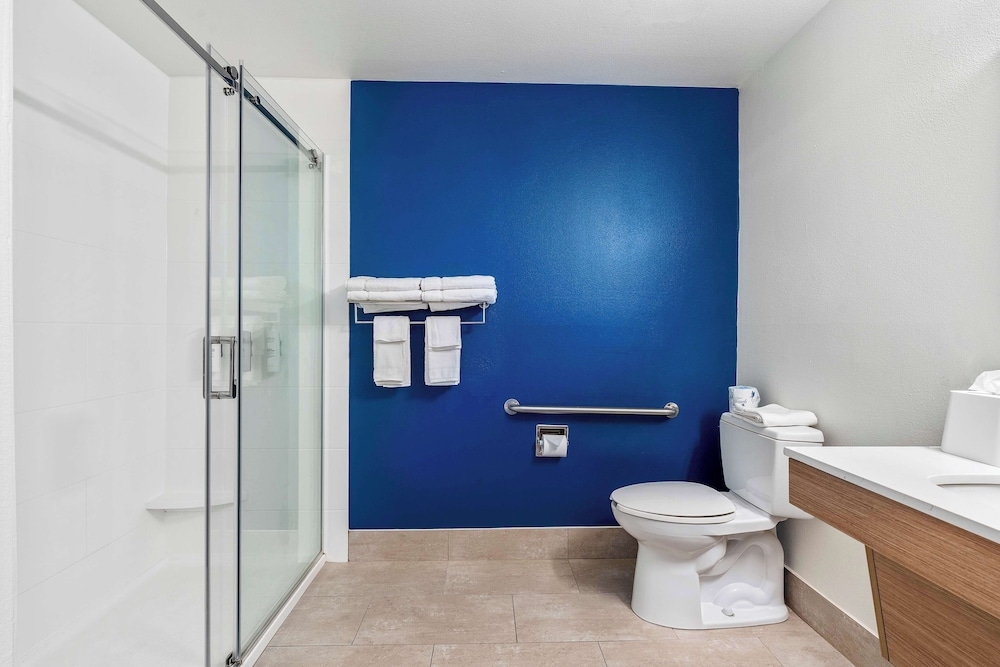 バスルームのシャワー