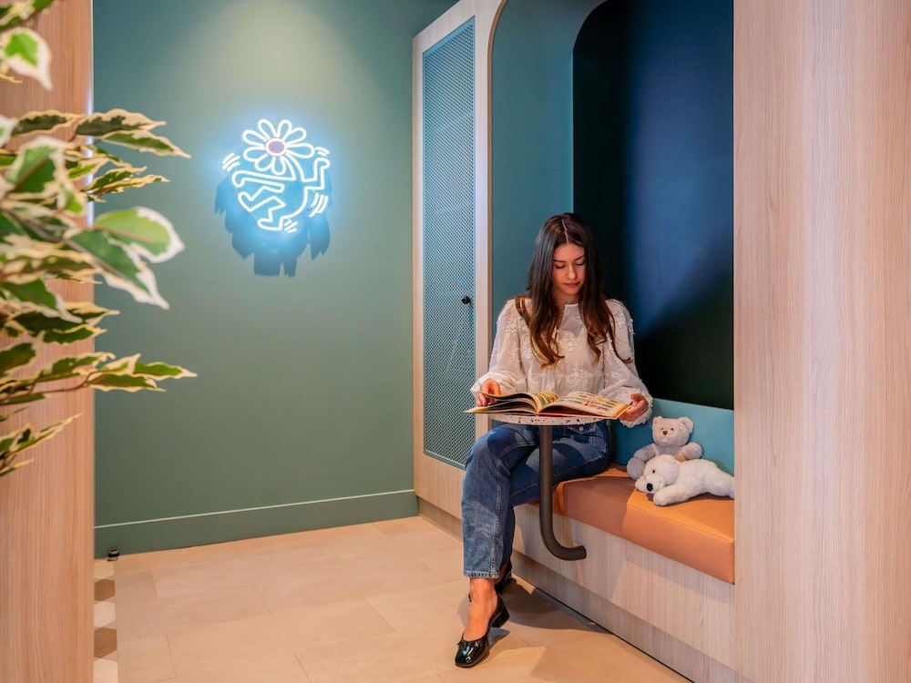 ロビー応接スペース