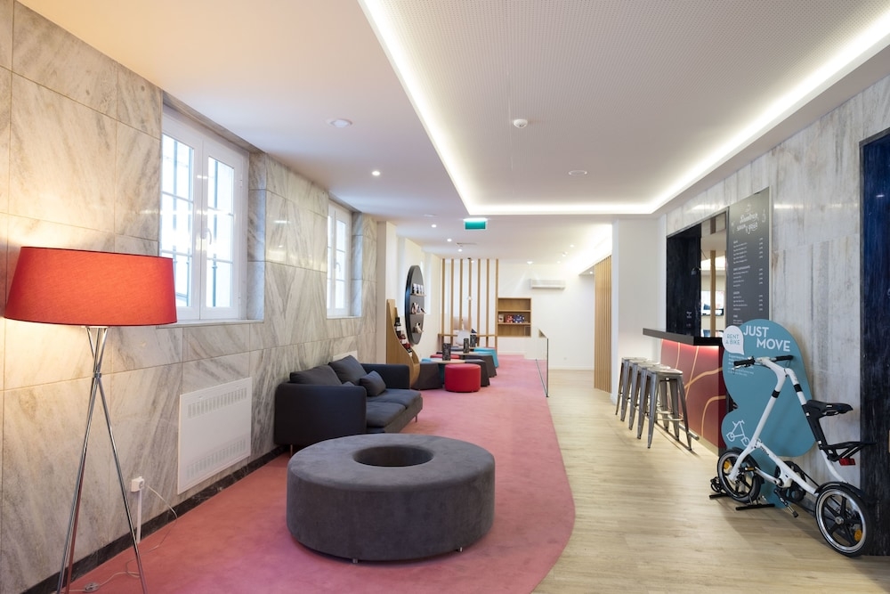 ロビー応接スペース