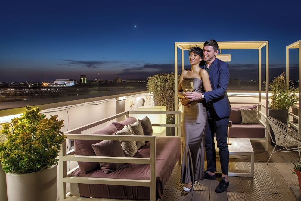 屋外ダイニングエリア