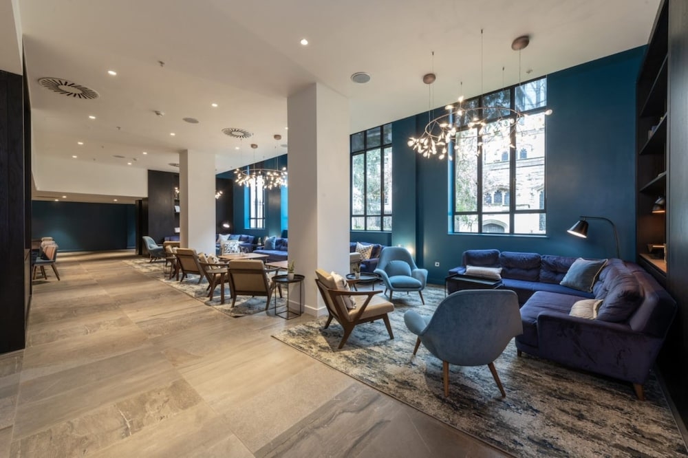 ロビーラウンジ