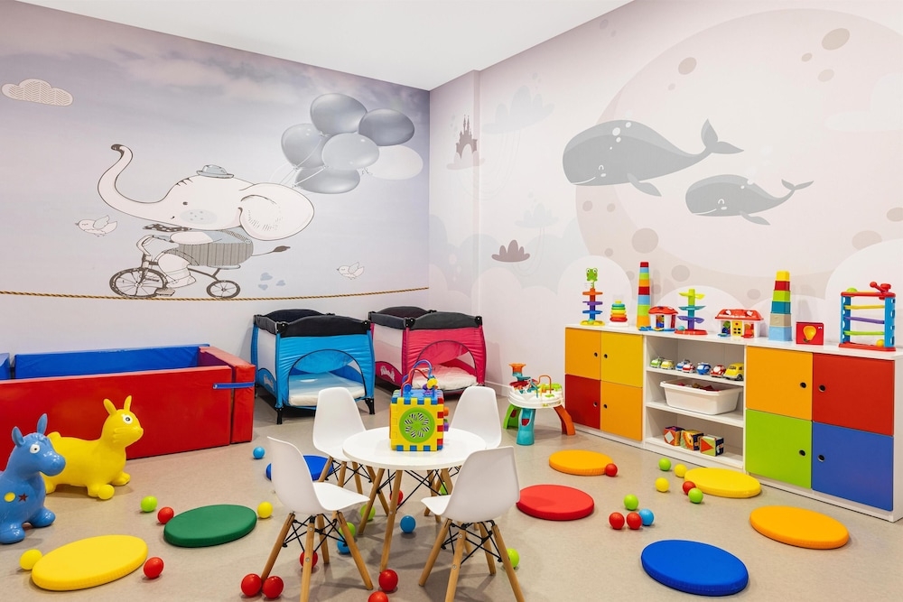 子供用の遊び場 - 屋内