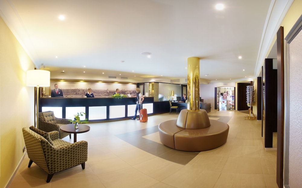 ロビー応接スペース