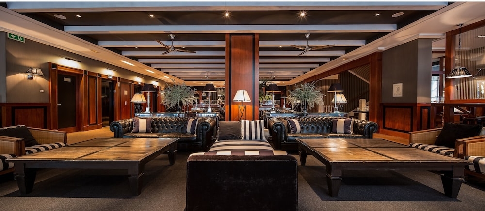 ロビーラウンジ