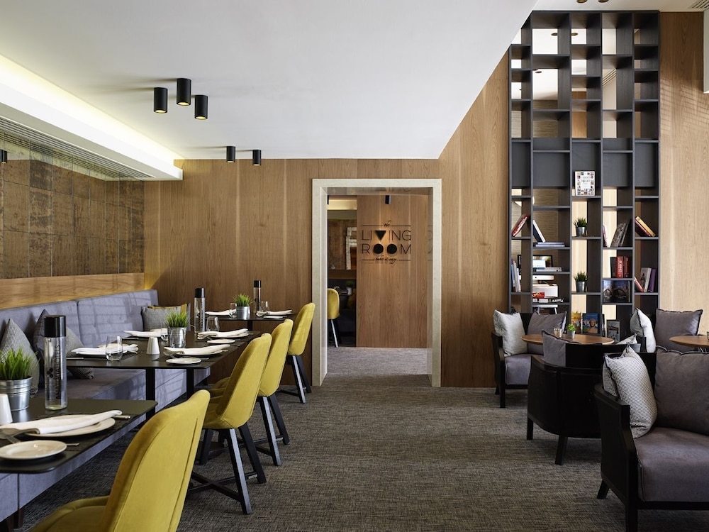 ロビーラウンジ