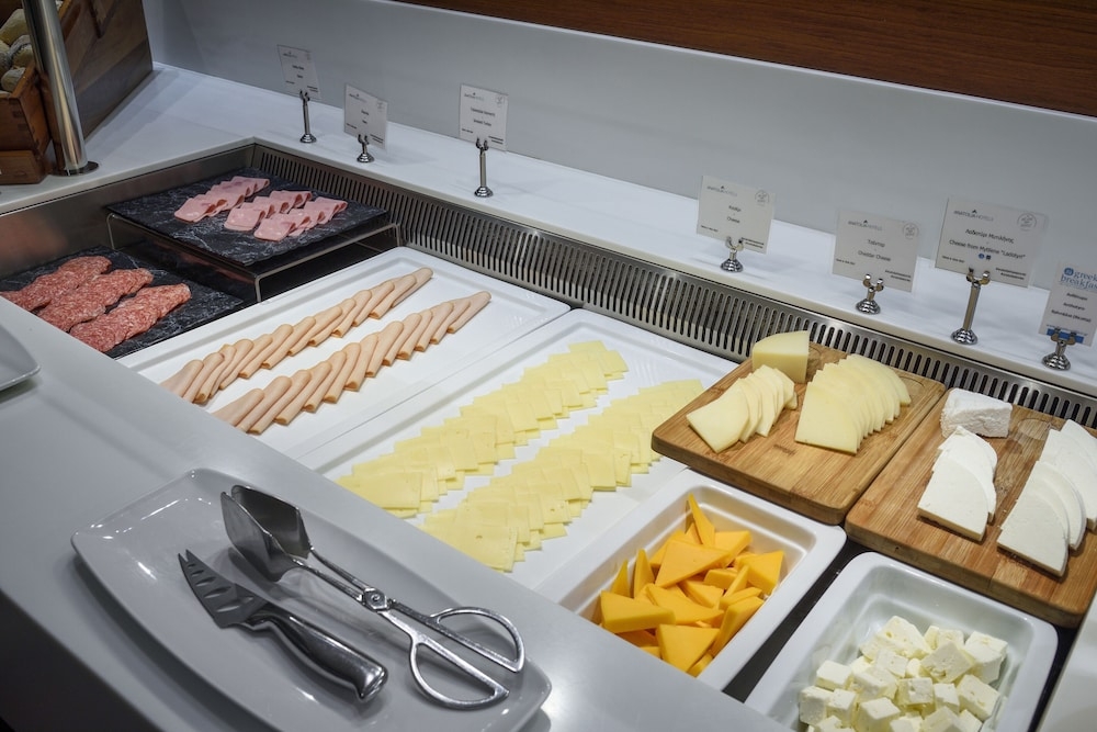 朝食ビュッフェ