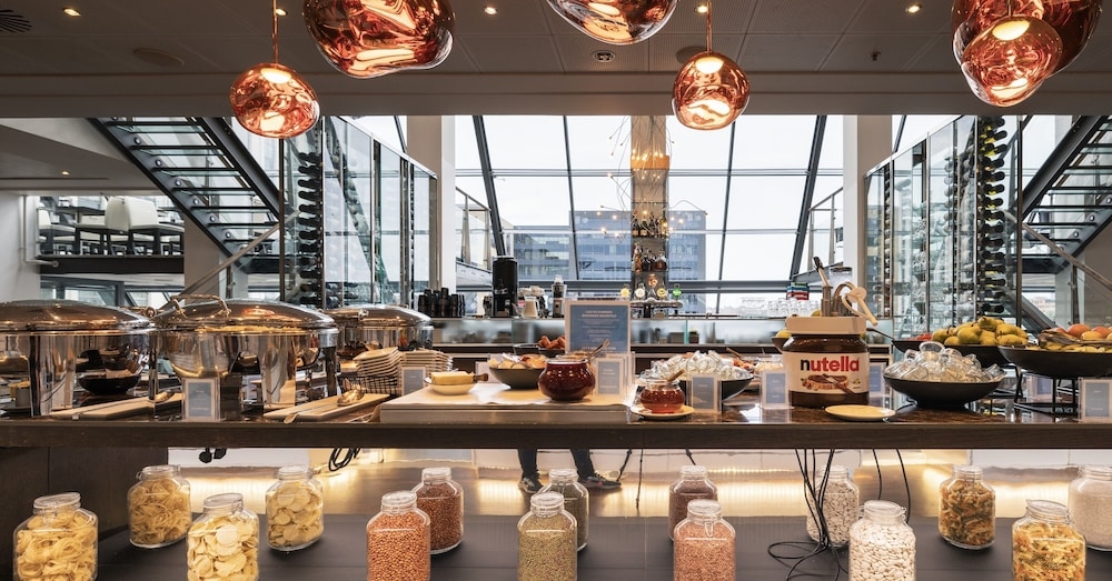 朝食ビュッフェ