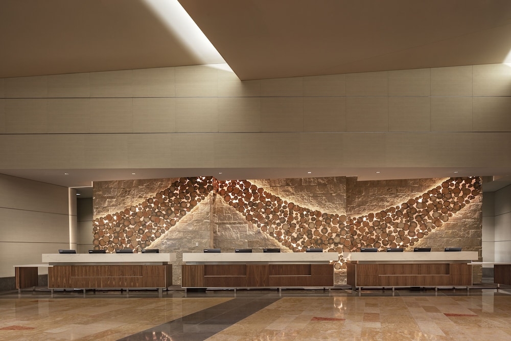 チェックイン / チェックアウト キオスク