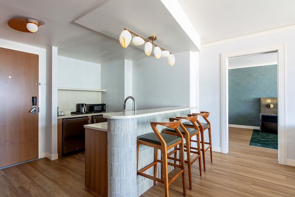 ダイニングルーム