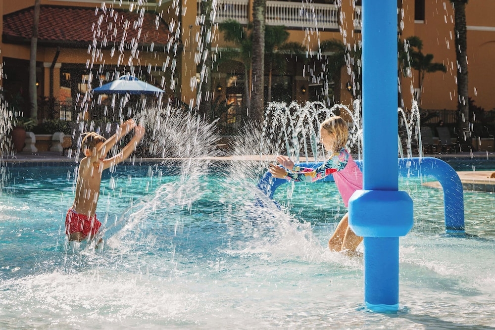 子供用の遊び場 - 屋外