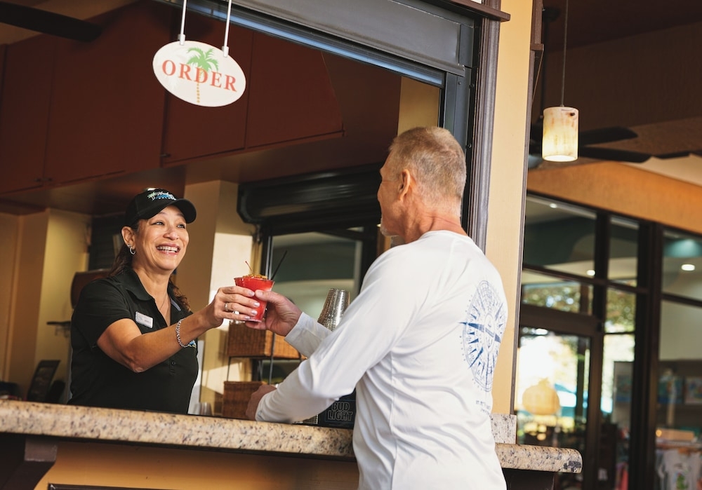 プールサイドバー