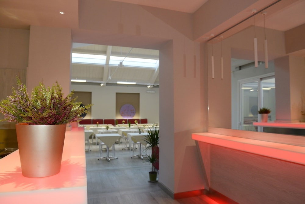 ロビーラウンジ