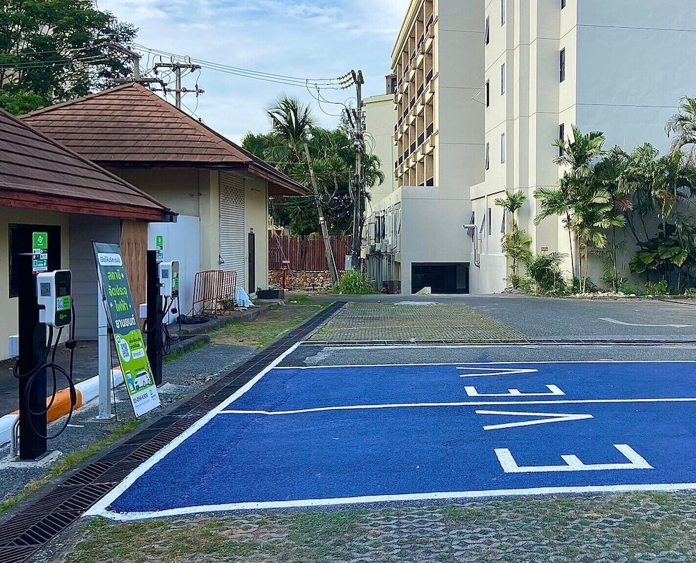 電気車両充電スタンド