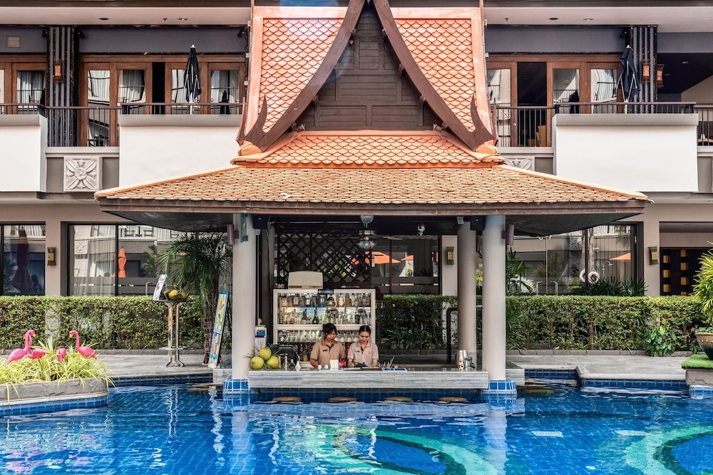 プールサイドバー