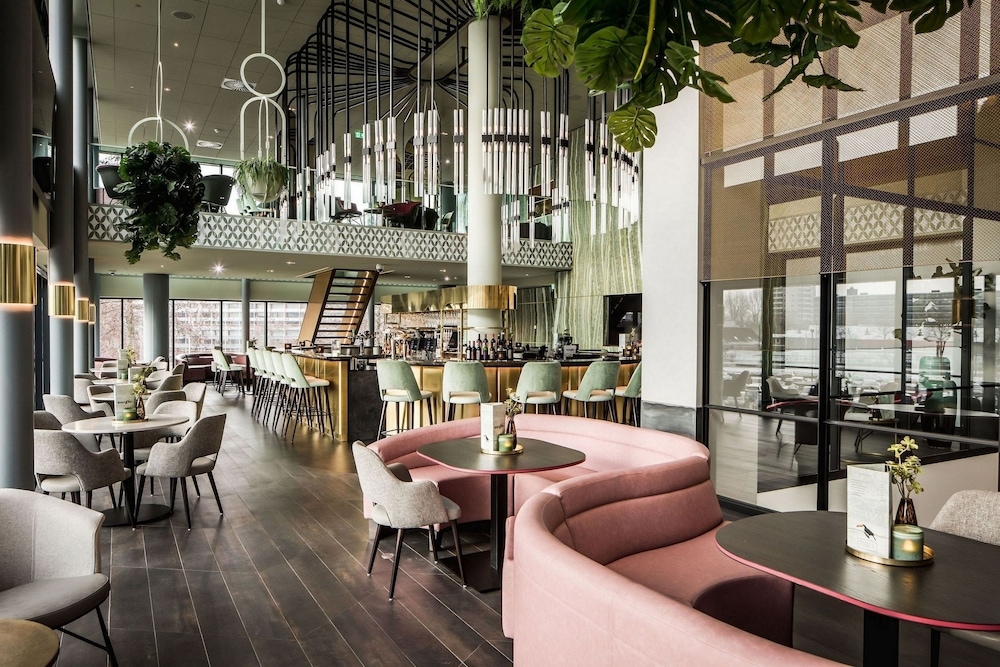 ロビーラウンジ