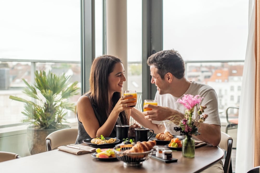 客室内のダイニングエリア