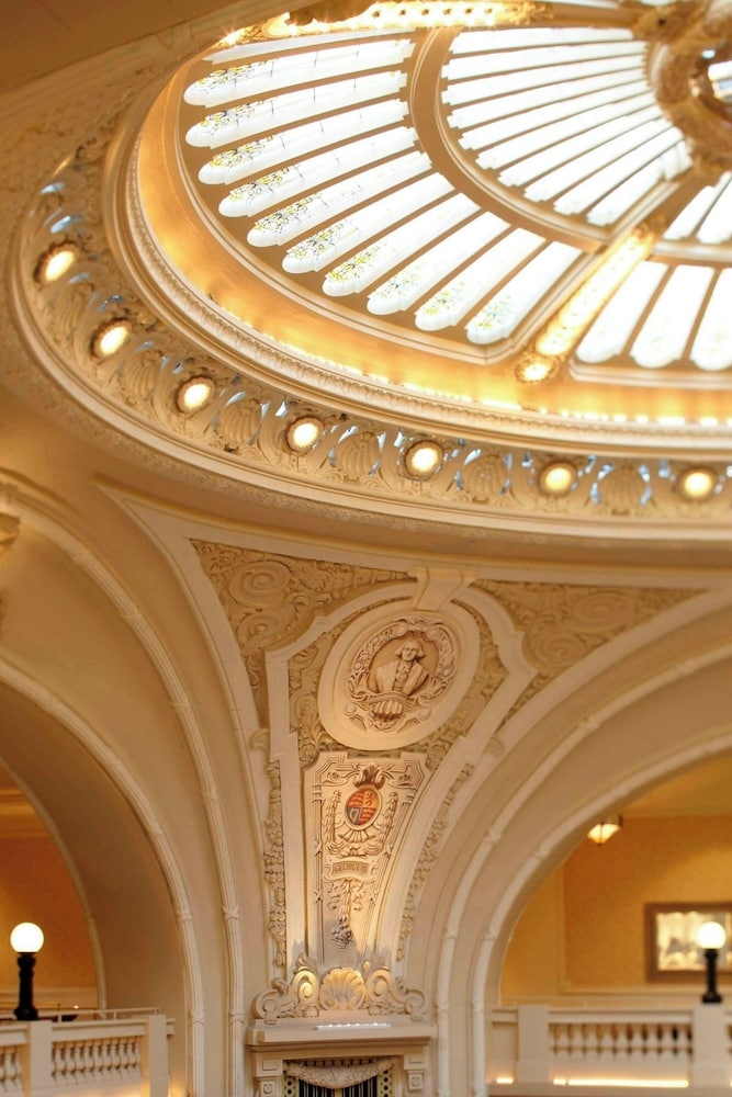 ロビーラウンジ