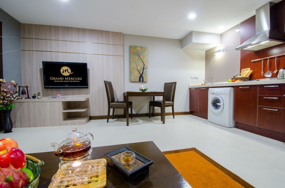 客室内のダイニングエリア