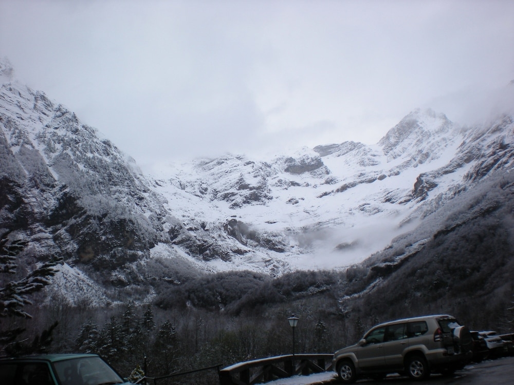 スノーモービル