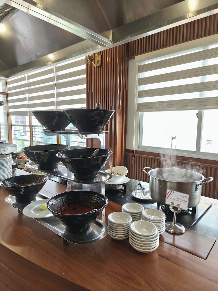 朝食ビュッフェ