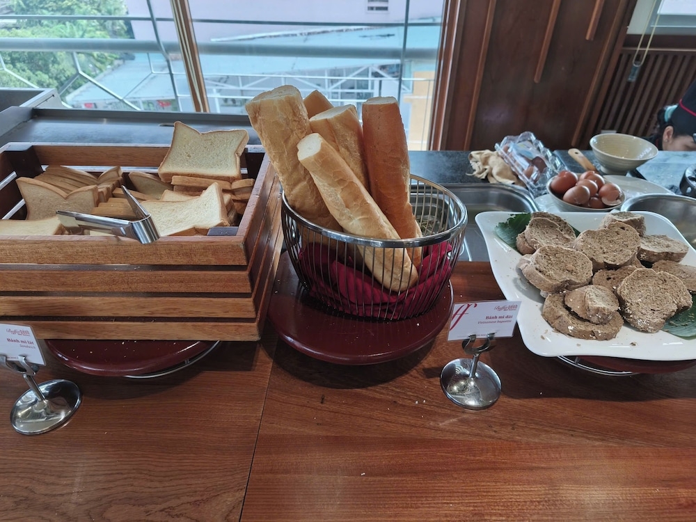 朝食ビュッフェ