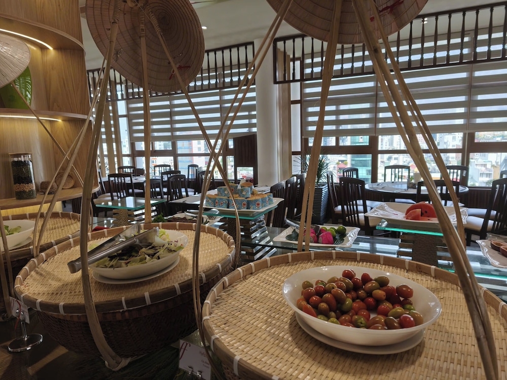 朝食ビュッフェ