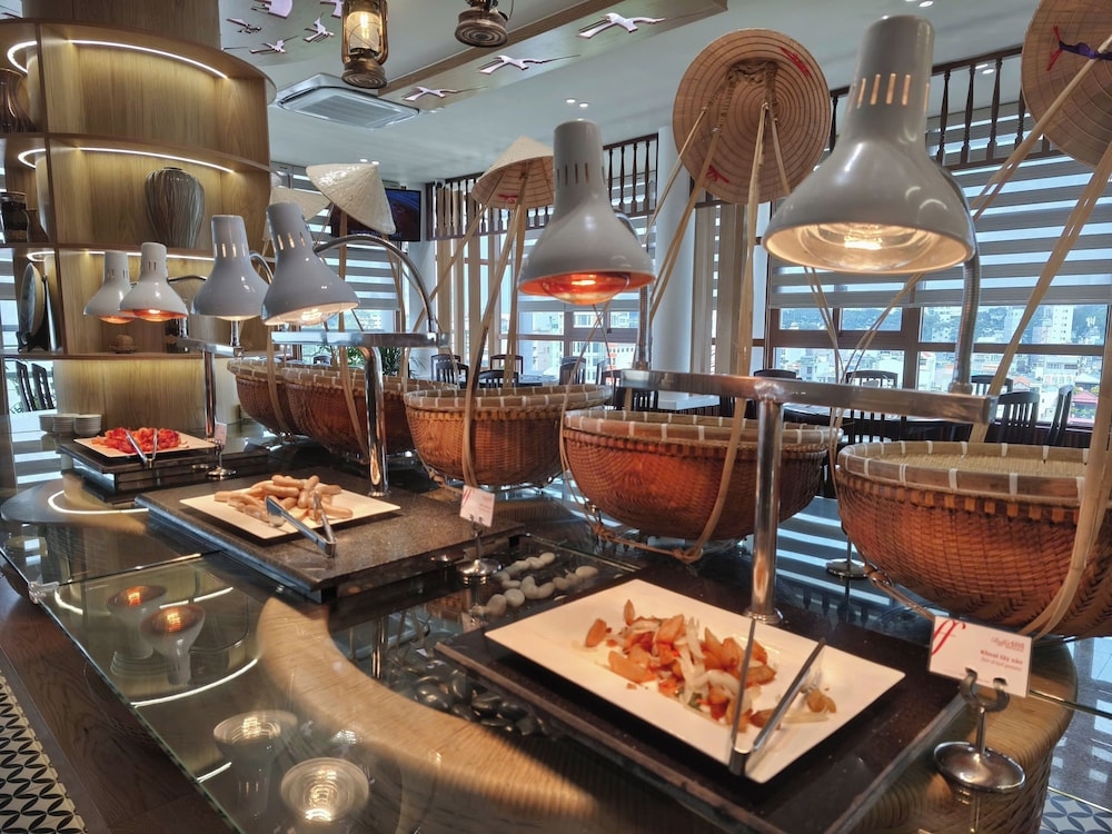 朝食ビュッフェ